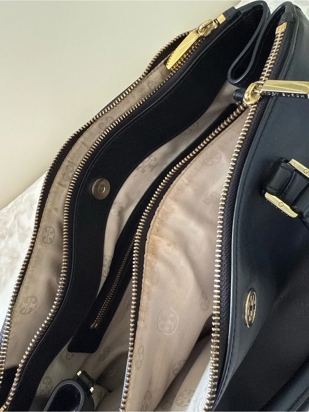 Tory Burch Robinson Double Zip Tote Black Saffiano Leather with Crossbody Strap